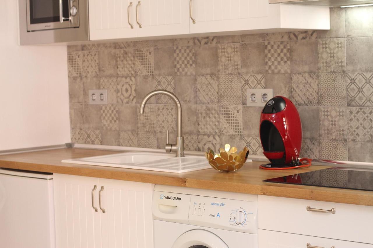 Apartamentos Inside Gomerez 38 Гранада Екстериор снимка
